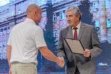 Сергей Грачев: «ФОКи должны работать для всех людей. В холдинге УГМК это хорошо понимают»